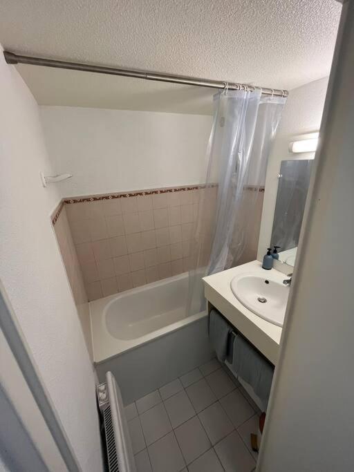 Charmant Pavillon Pour 5-6 Pers. Agde Eksteriør bilde